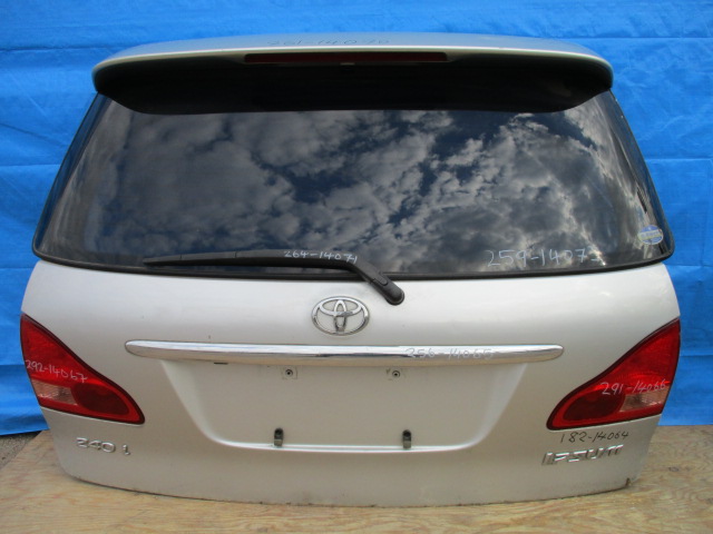 Used Toyota Ipsum REAR SCREEN WIPER ARM AND BLADE
